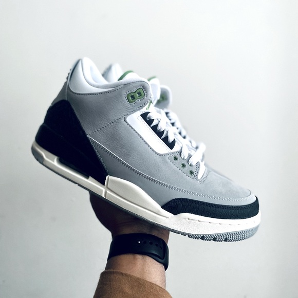 (SOLD!!) Jordan 3 Retro “Chlorophyll“ - Picture 1 of 4